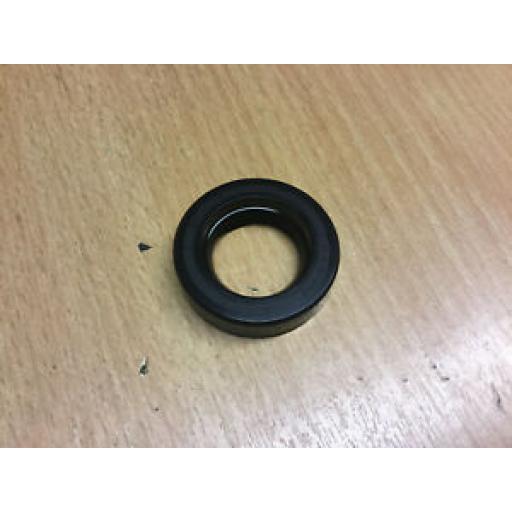 Etesia-Replacement-Oil-Seal-25106